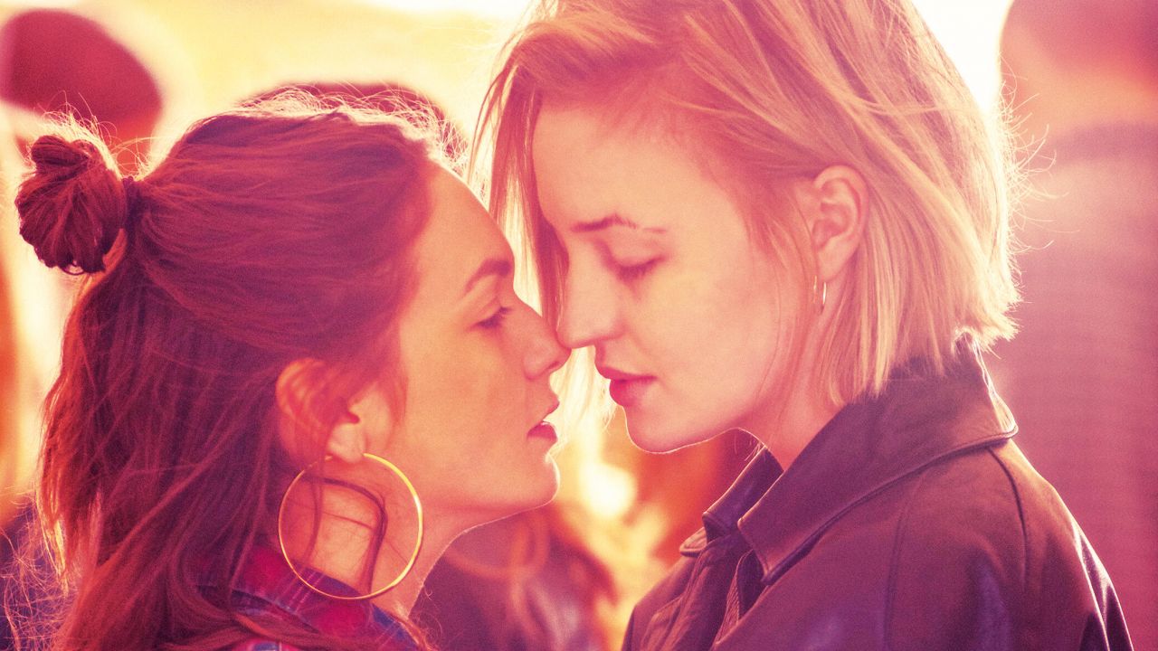 Bonnie & Bonnie Shelfd